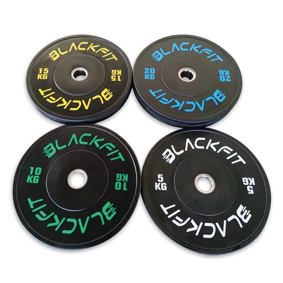 Pack de 100 kilos de Bumpers con letras de colores Blackfit.